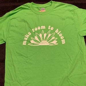 Make room to bloom tee